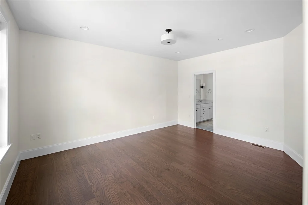 2 bed, 2 bath apartment for rent at 19 Lily Pond Ln Unit 19, Lexington — photo 15 of 38