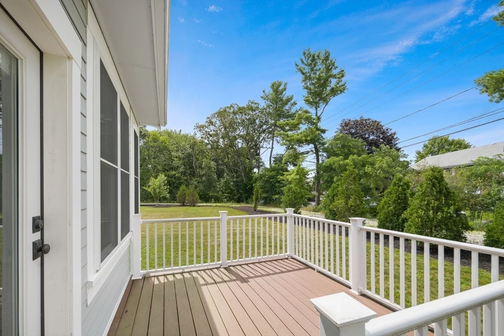 2 bed, 2 bath apartment for rent at 19 Lily Pond Ln Unit 19, Lexington — photo 3 of 38