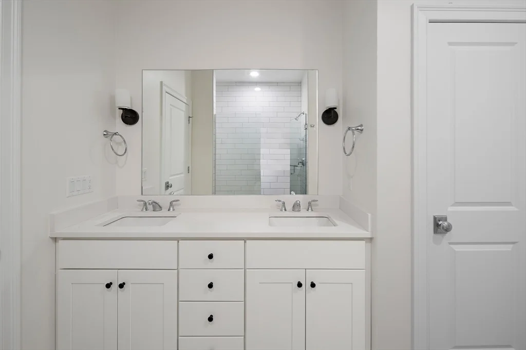 2 bed, 2 bath apartment for rent at 19 Lily Pond Ln Unit 19, Lexington — photo 17 of 38