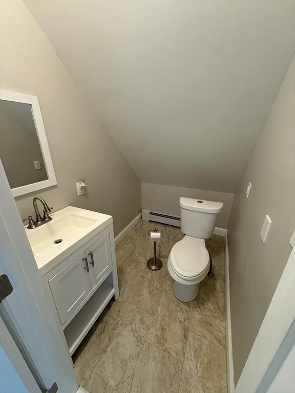 3 bed, 1 bath apartment for rent at 19 Lincoln St Unit 2, Gardner — photo 16 of 16