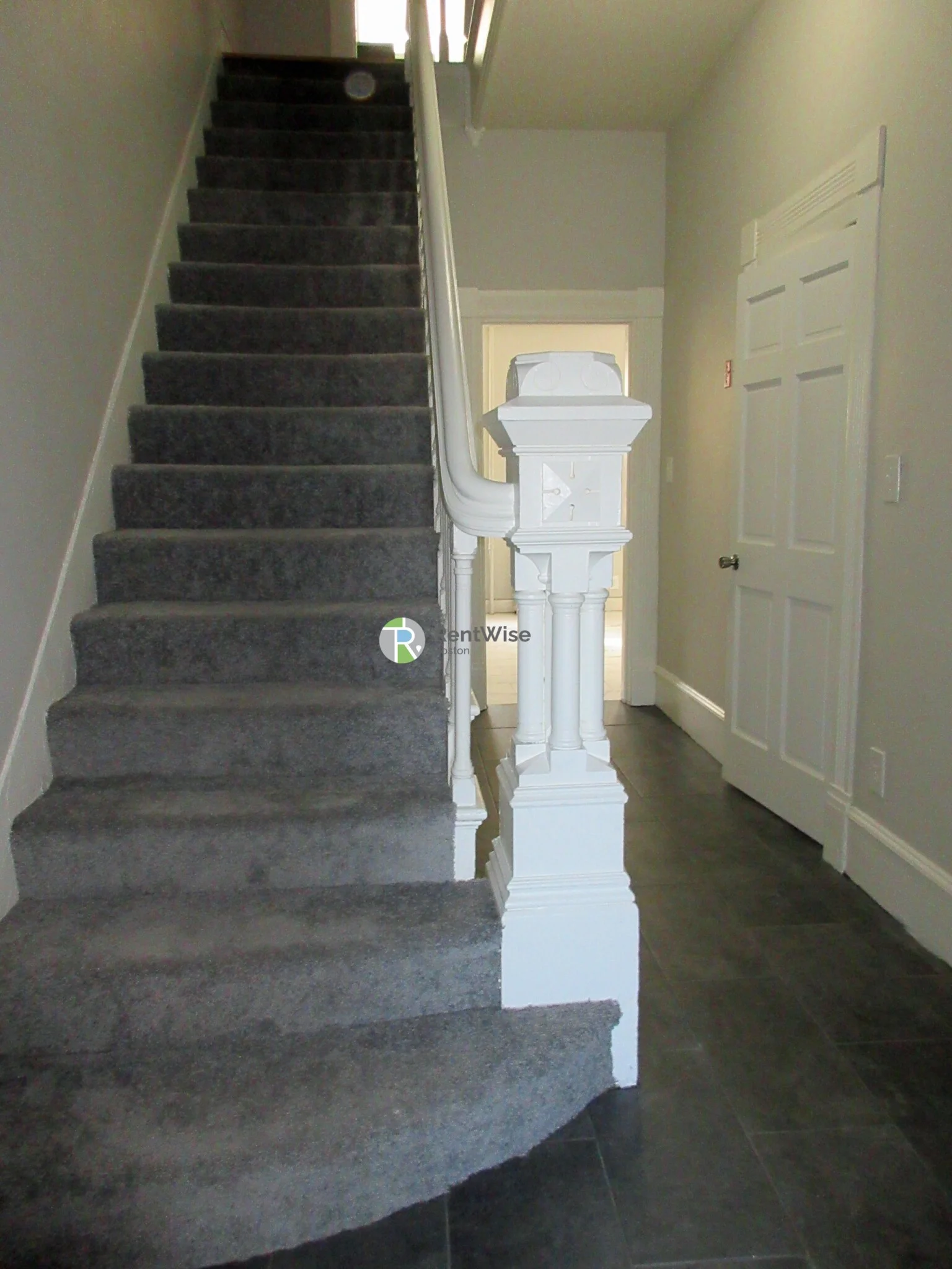 6 bed, 2.5 bath apartment for rent at 19 Linden St Unit 1, Allston — photo 22 of 23
