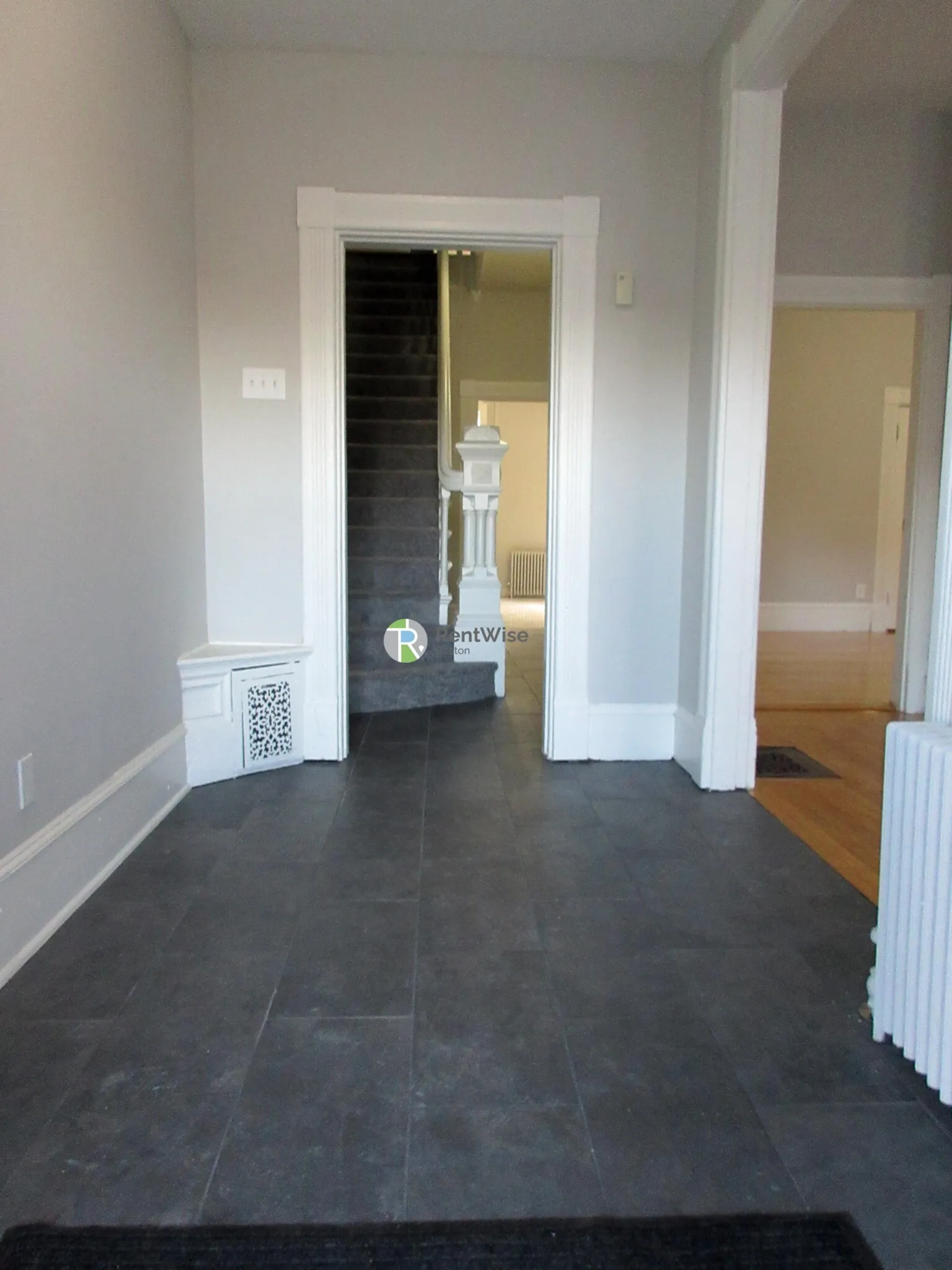 6 bed, 2.5 bath apartment for rent at 19 Linden St Unit 1, Allston — photo 21 of 23