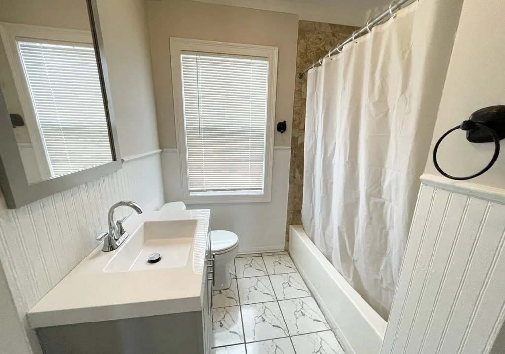 5 bed, 2 bath apartment for rent at 19 Locust Unit Street, Dorchester — photo 12 of 15