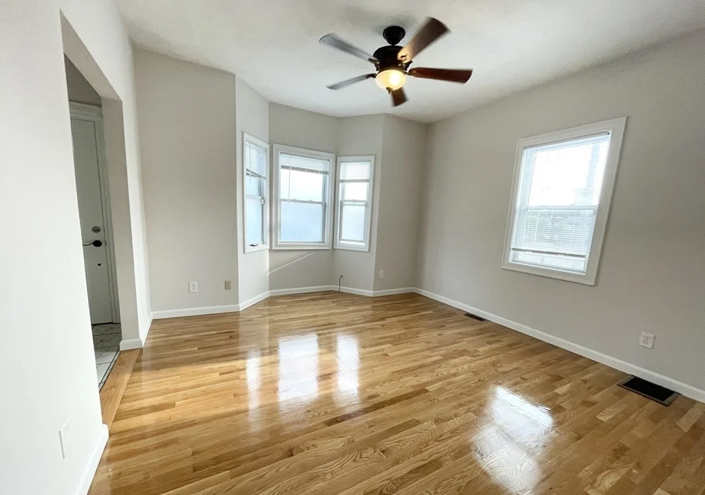 5 bed, 2 bath apartment for rent at 19 Locust Unit Street, Dorchester — photo 5 of 15