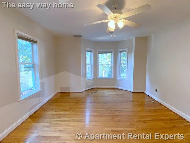 4 bed, 2 bath apartment for rent at 19 Loring St Unit 2, Spring Hill — photo 6 of 28