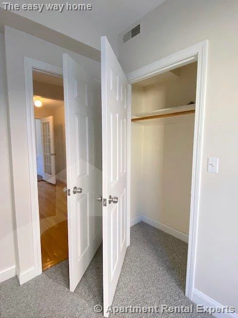 4 bed, 2 bath apartment for rent at 19 Loring St Unit 2, Spring Hill — photo 11 of 28