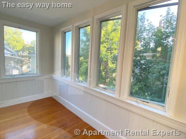 4 bed, 2 bath apartment for rent at 19 Loring St Unit 2, Spring Hill — photo 9 of 28