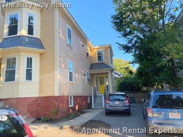 4 bed, 2 bath apartment for rent at 19 Loring St Unit 2, Spring Hill — photo 27 of 28