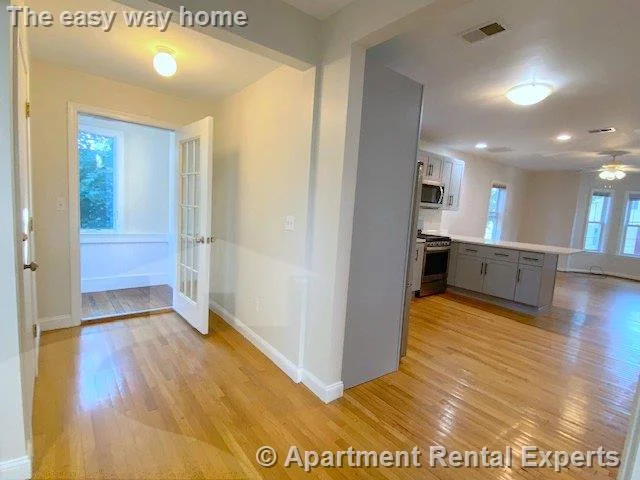 4 bed, 2 bath apartment for rent at 19 Loring St Unit 2, Spring Hill — photo 8 of 28