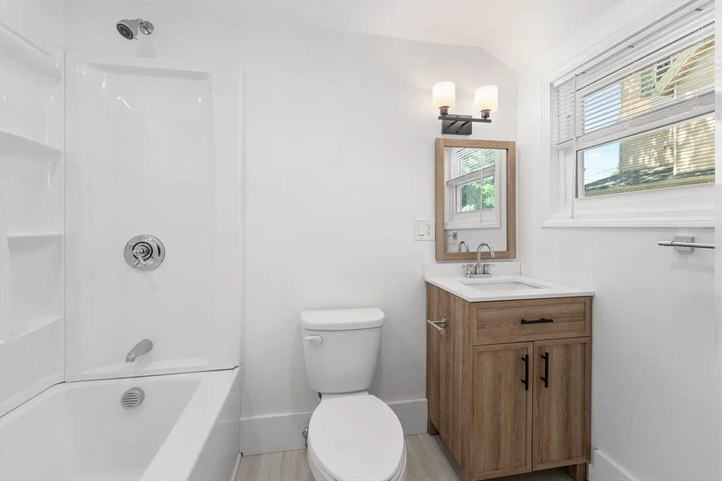 1 bed, 1 bath apartment for rent at 19 Main St Unit A, Foxboro — photo 6 of 24