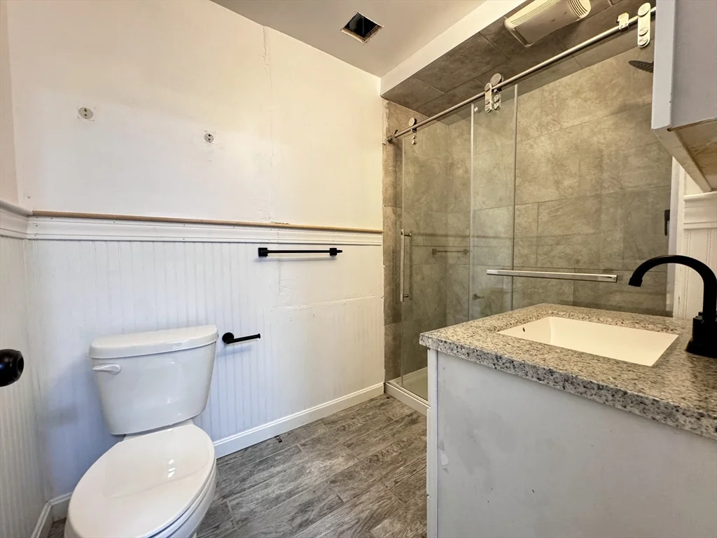3 bed, 1 bath apartment for rent at 19 Main St Unit B, Foxboro — photo 7 of 26