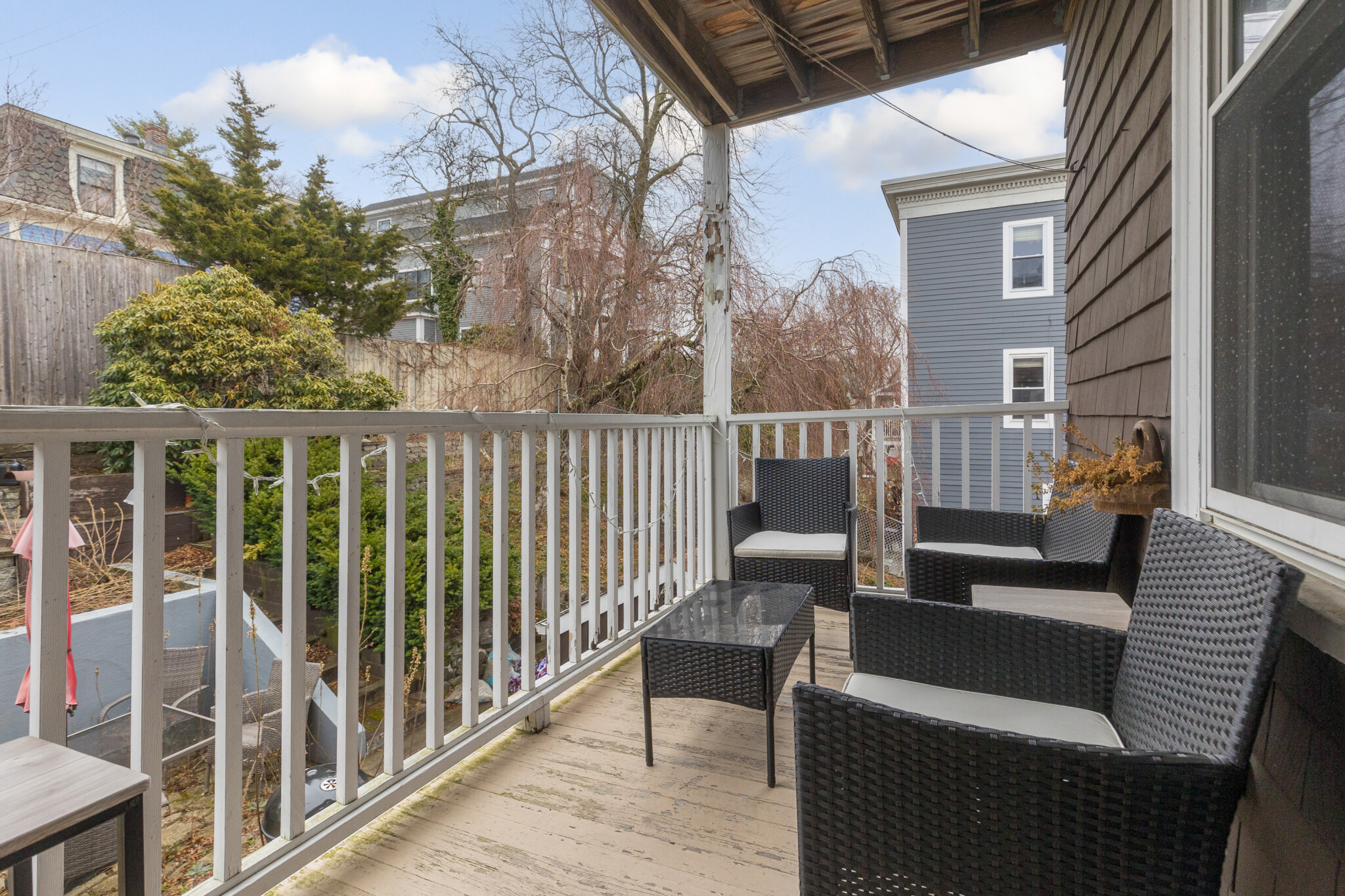 3 bed, 1 bath apartment for rent at 19 Malvern Ave Unit 2, Teele Square — photo 4 of 21