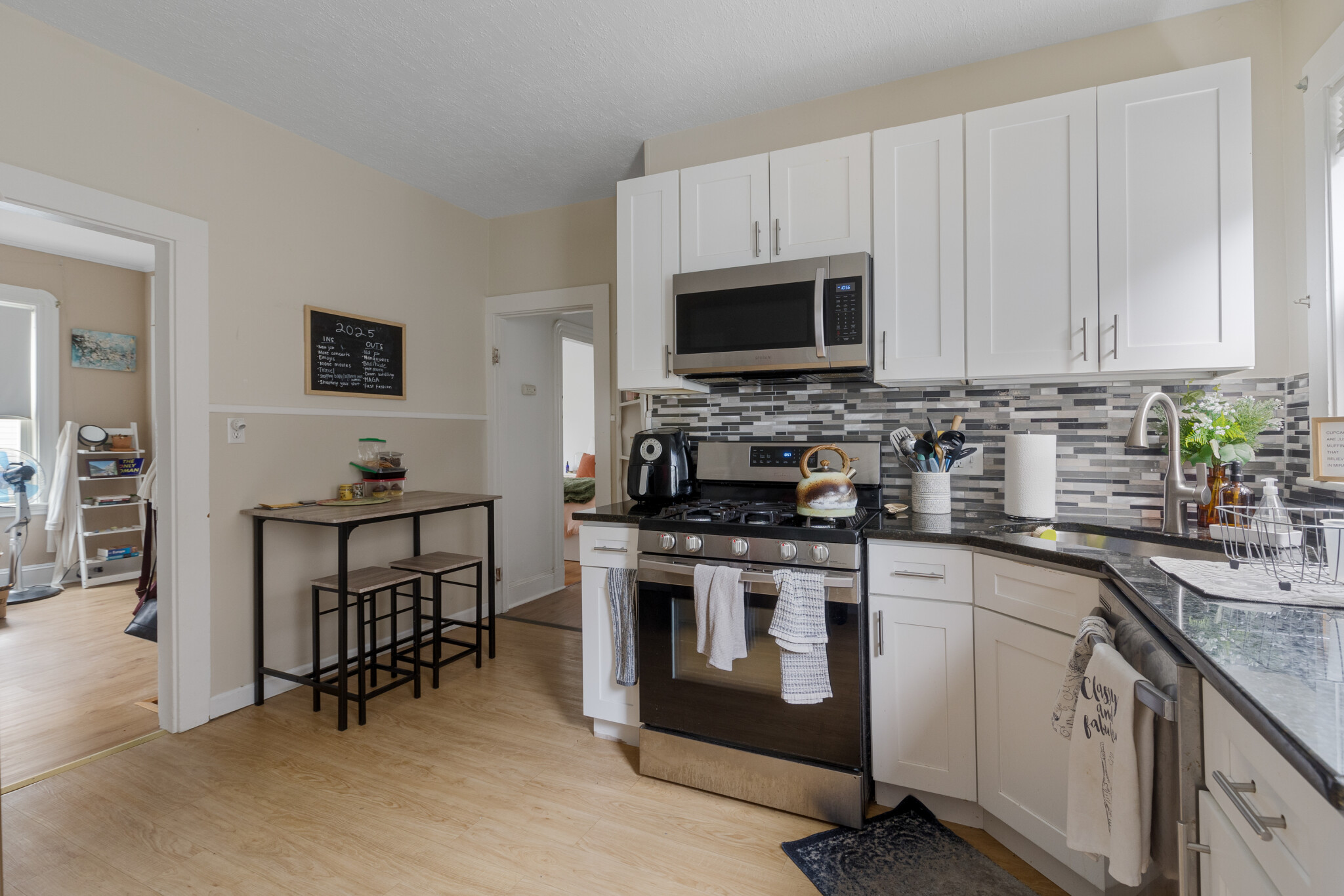 3 bed, 1 bath apartment for rent at 19 Malvern Ave Unit 2, Teele Square