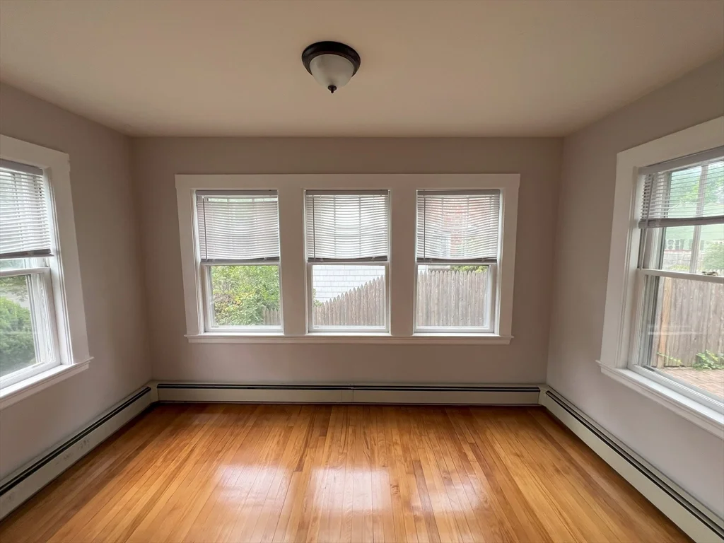 2 bed, 1 bath apartment for rent at 19 Maple St Unit 19, Auburndale — photo 9 of 30