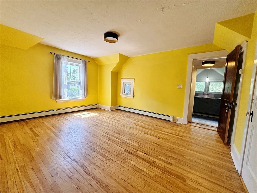 1 bed, 1 bath apartment for rent at 19 Maple St Unit 2, Uxbridge — photo 7 of 15