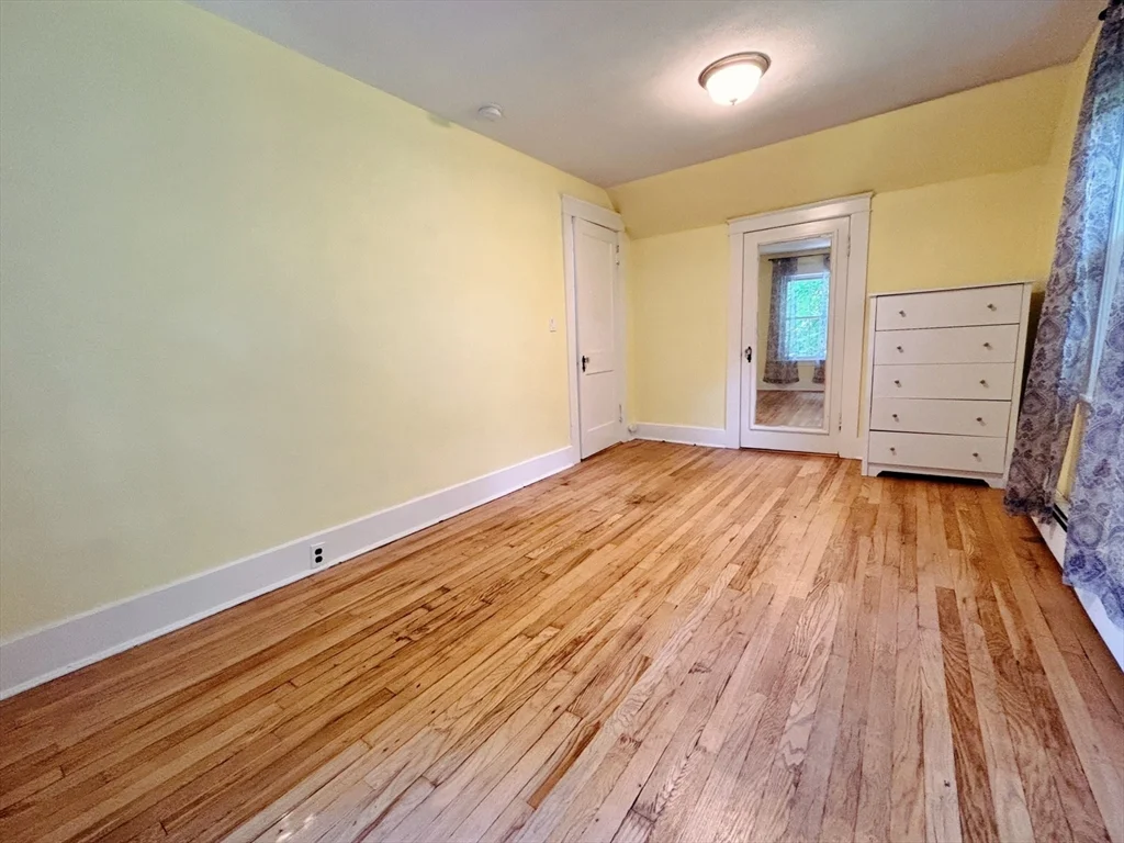 1 bed, 1 bath apartment for rent at 19 Maple St Unit 2, Uxbridge — photo 3 of 15