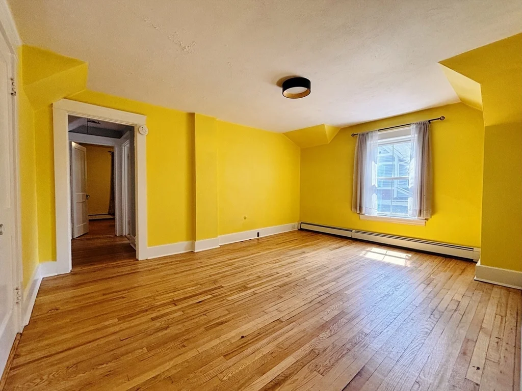 1 bed, 1 bath apartment for rent at 19 Maple St Unit 2, Uxbridge — photo 8 of 15