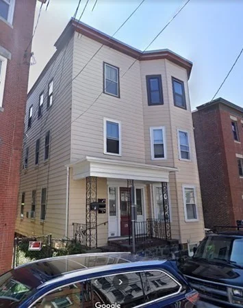 4 bed, 1 bath apartment for rent at 19 Marlborough St Unit 2, Chelsea — photo 1 of 14