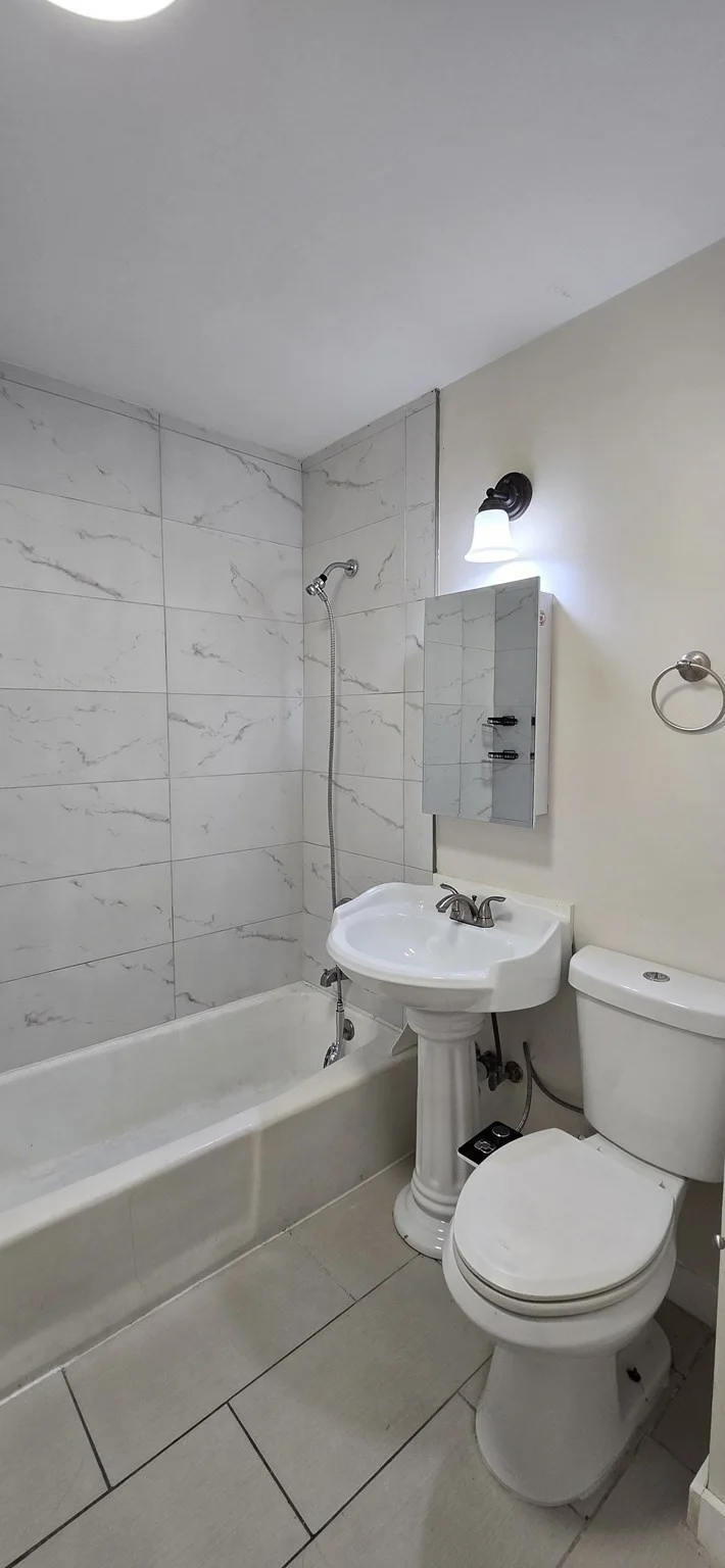 4 bed, 1 bath apartment for rent at 19 Marlborough St Unit 2, Chelsea — photo 11 of 14