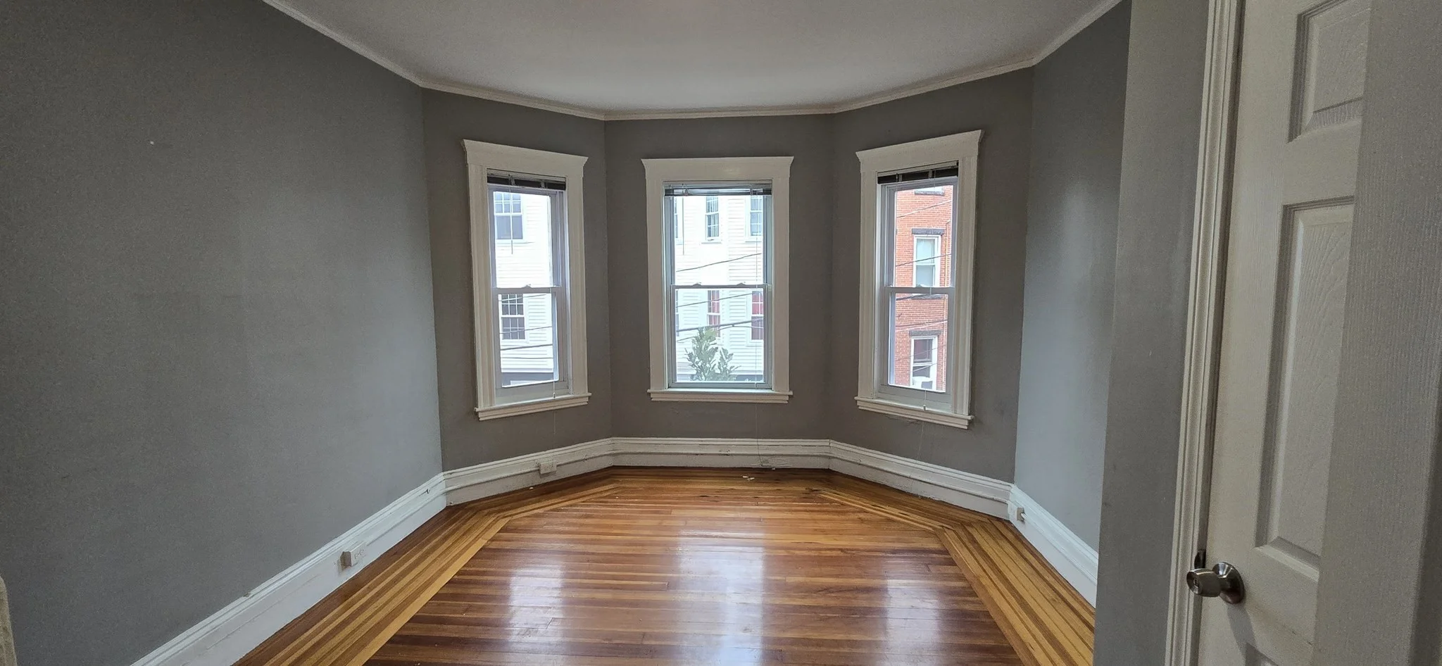 4 bed, 1 bath apartment for rent at 19 Marlborough St Unit 2, Chelsea — photo 3 of 14