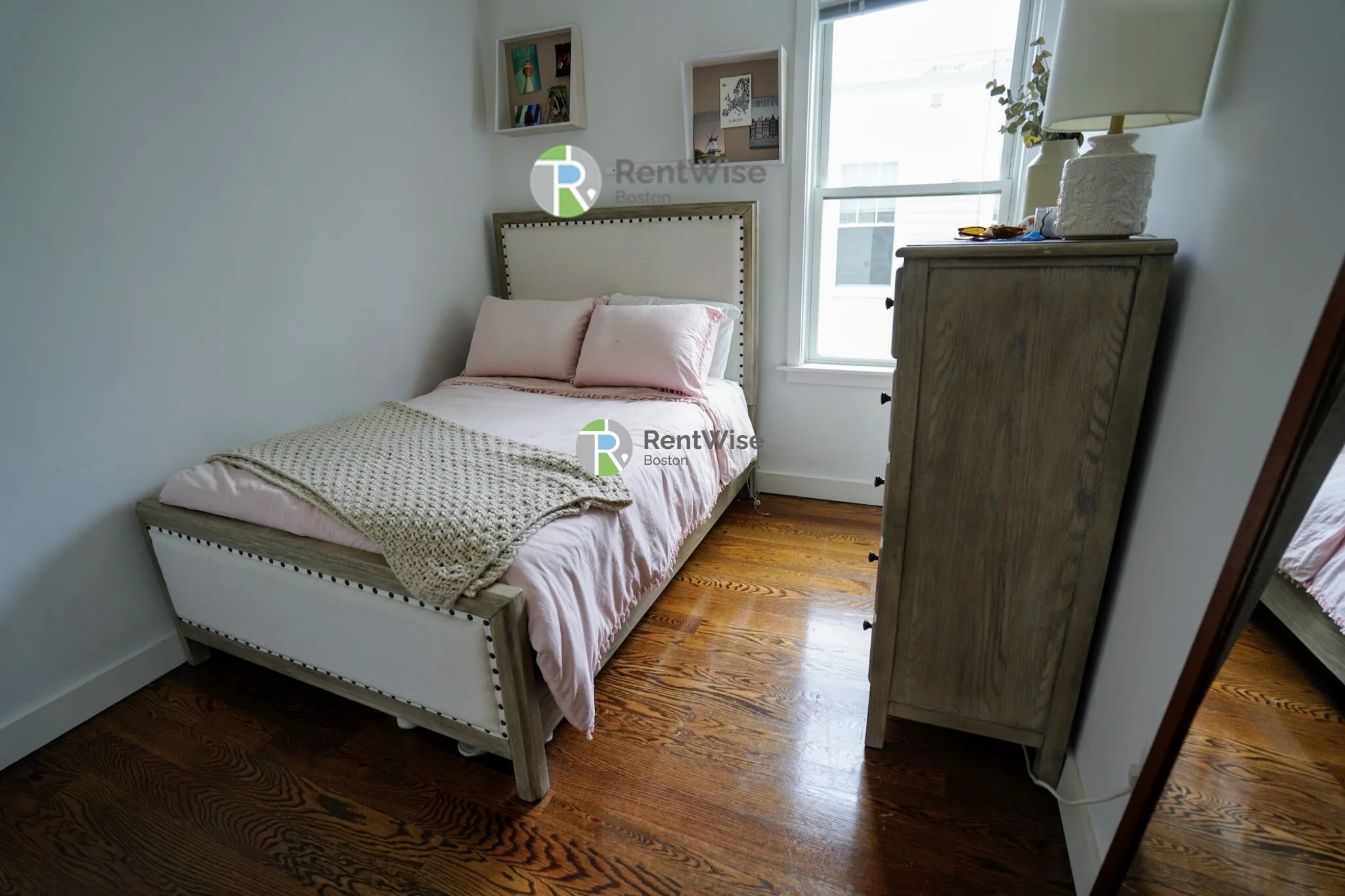 3 bed, 2 bath apartment for rent at 19 Marney St Unit 4, Wellington-Harrington — photo 11 of 38
