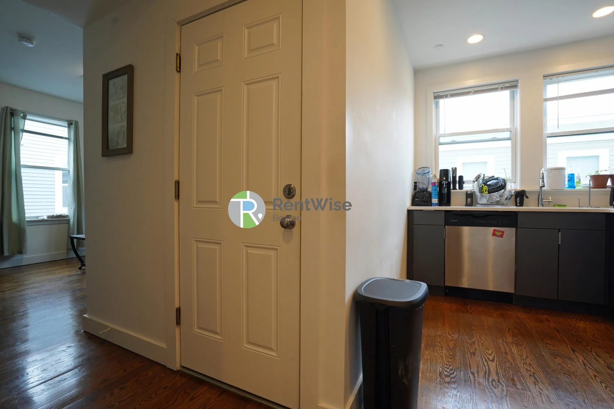 3 bed, 2 bath apartment for rent at 19 Marney St Unit 5, Wellington-Harrington — photo 6 of 41