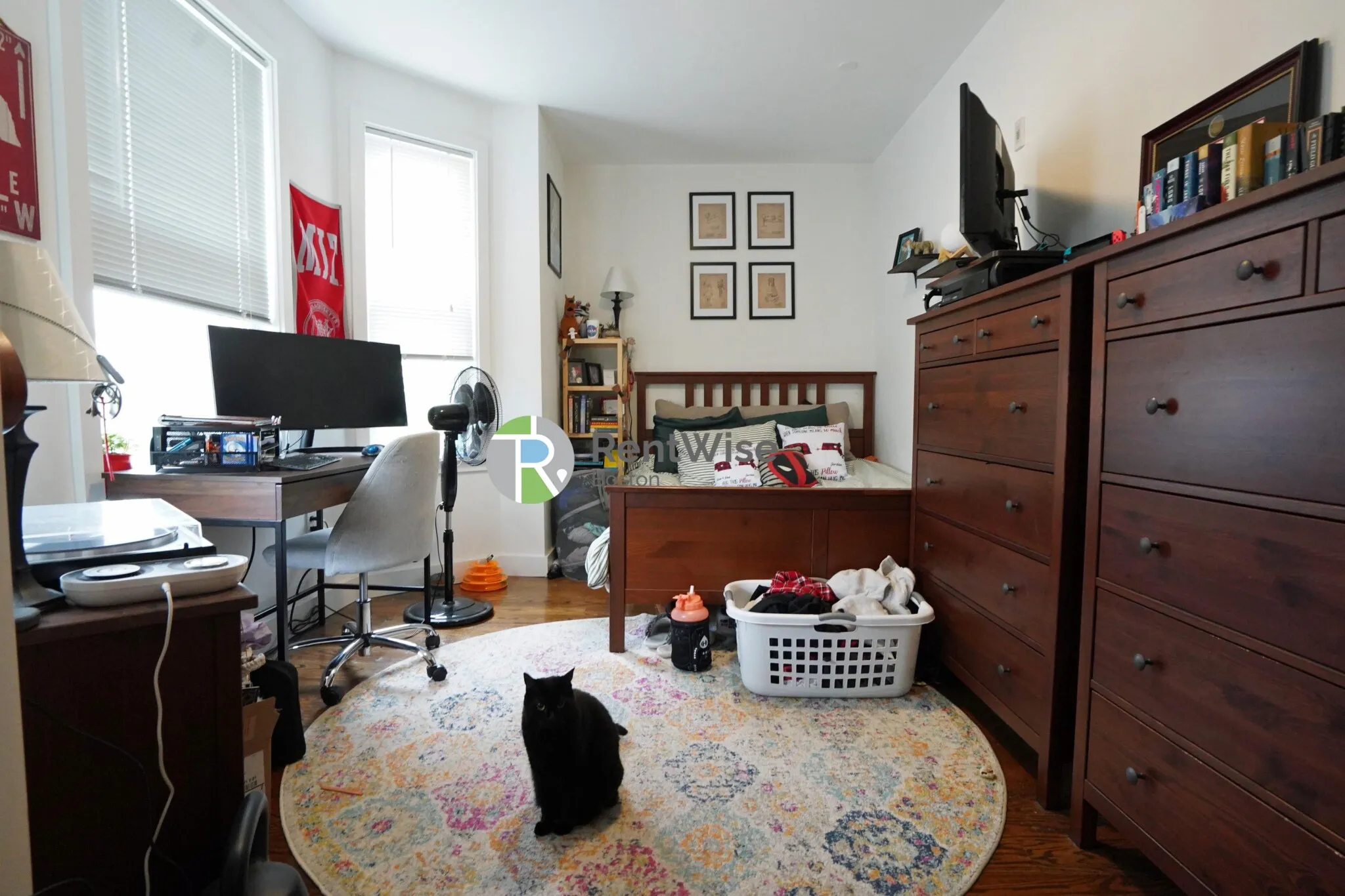 3 bed, 2 bath apartment for rent at 19 Marney St Unit 5, Wellington-Harrington — photo 20 of 41