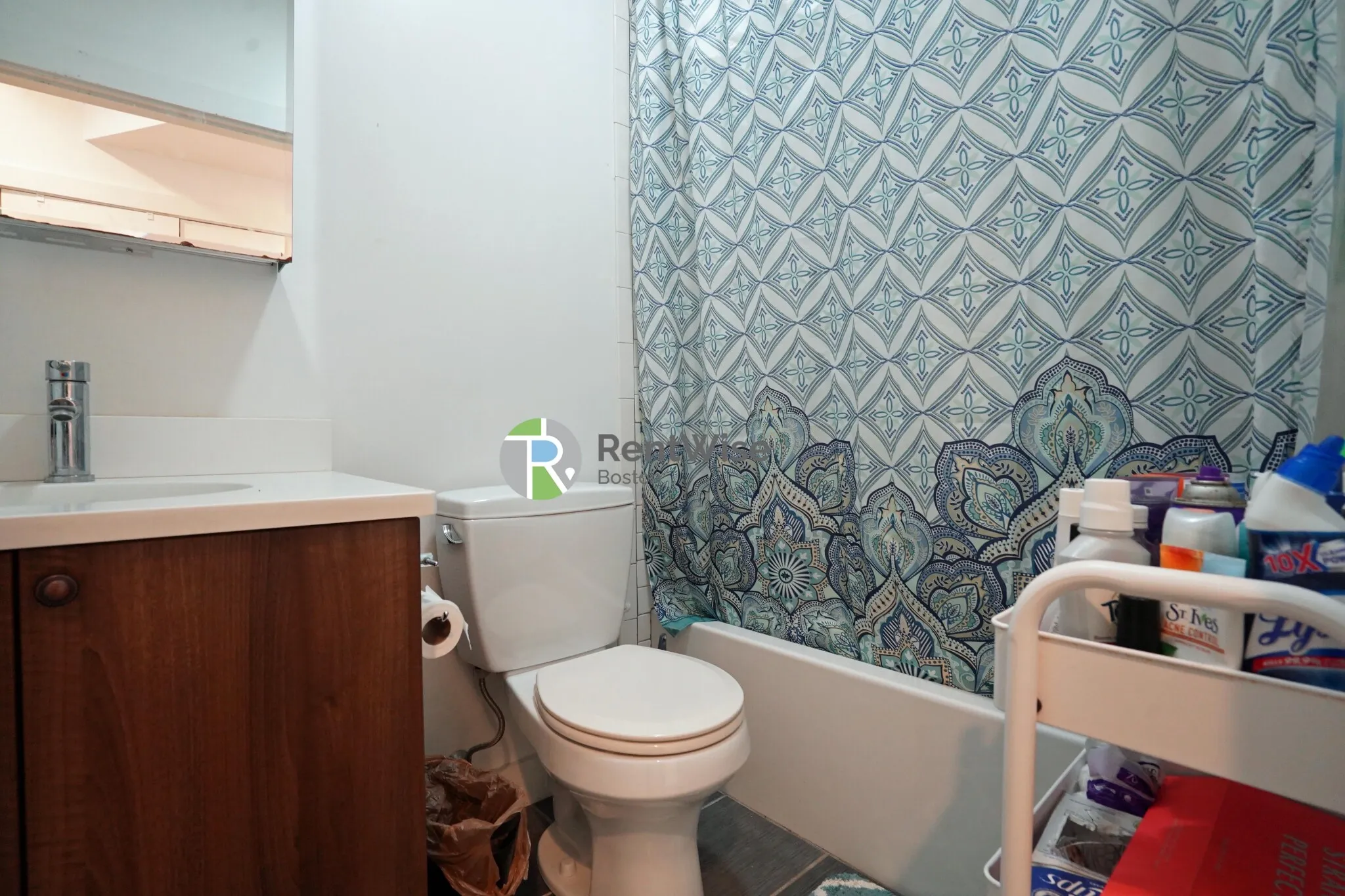3 bed, 2 bath apartment for rent at 19 Marney St Unit 5, Wellington-Harrington — photo 16 of 41