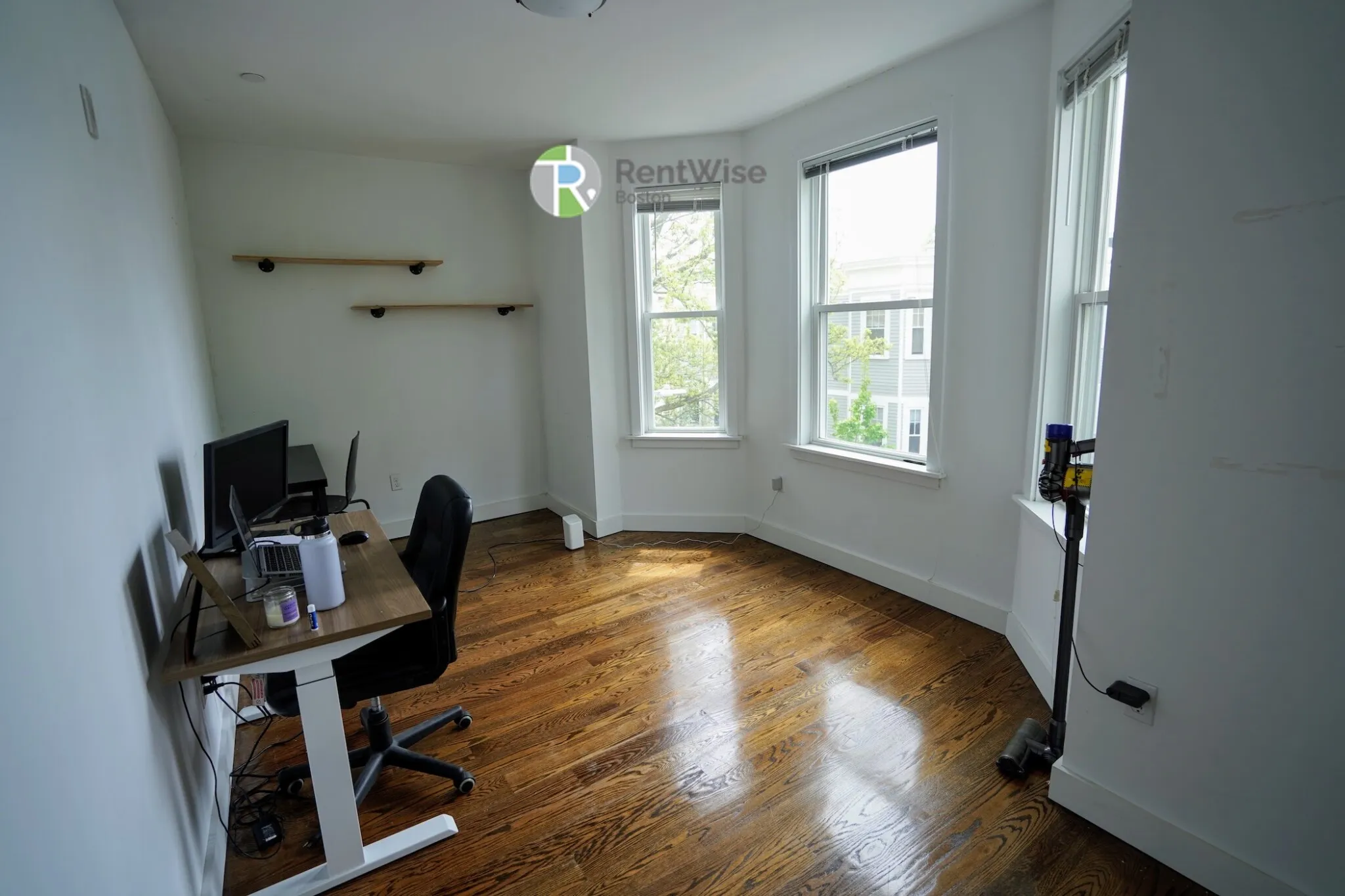 3 bed, 2 bath apartment for rent at 19 Marney St Unit 6, Wellington-Harrington — photo 16 of 38