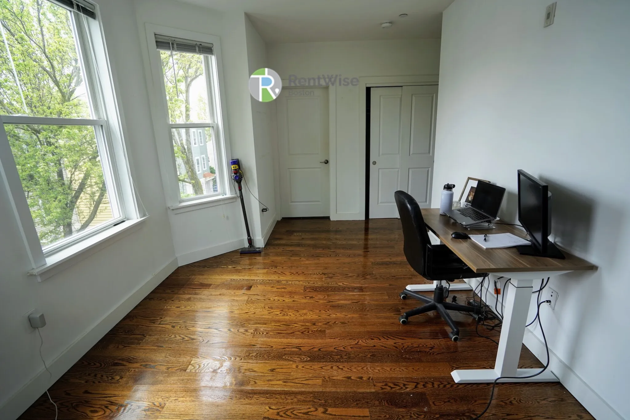 3 bed, 2 bath apartment for rent at 19 Marney St Unit 6, Wellington-Harrington — photo 17 of 38