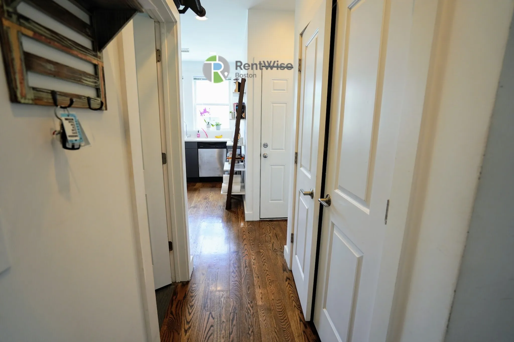 3 bed, 2 bath apartment for rent at 19 Marney St Unit 6, Wellington-Harrington — photo 5 of 38