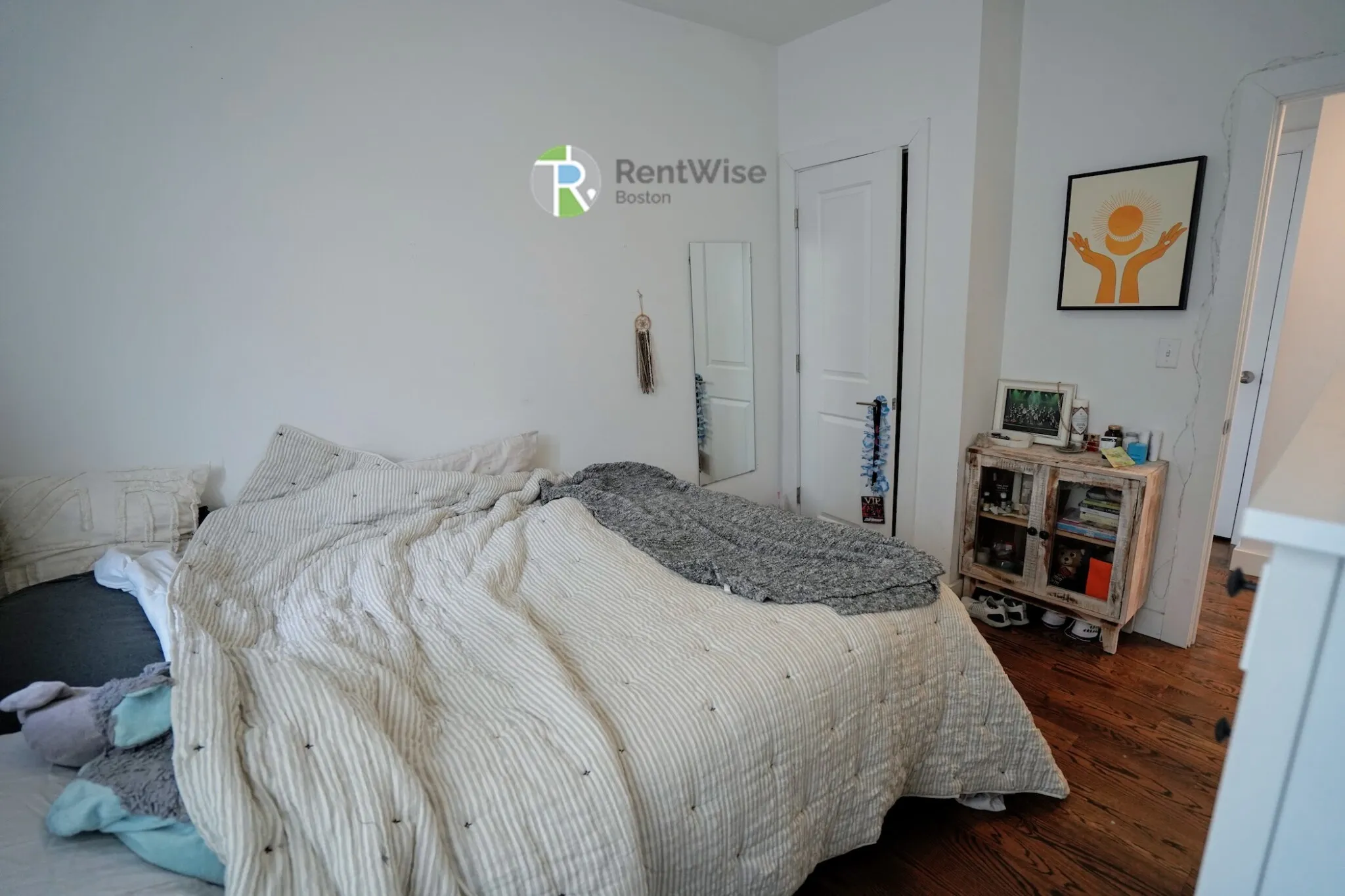 3 bed, 2 bath apartment for rent at 19 Marney St Unit 6, Wellington-Harrington — photo 14 of 38