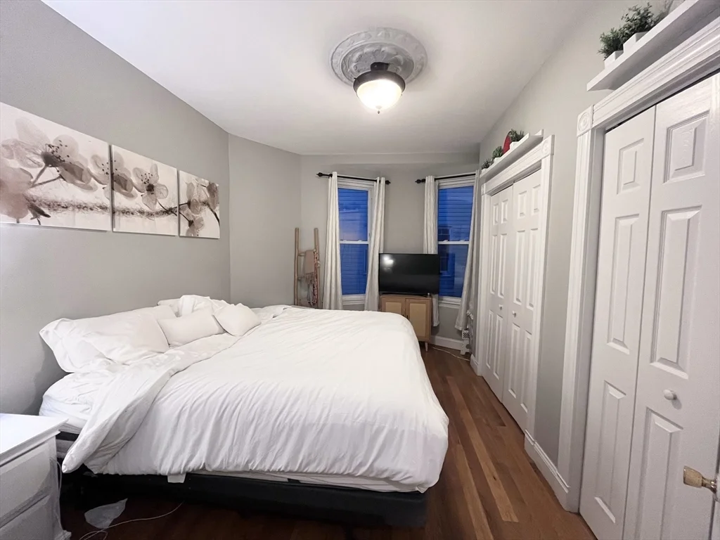 2 bed, 1 bath apartment for rent at 19 Marshall St Unit 1, Winter Hill — photo 6 of 24