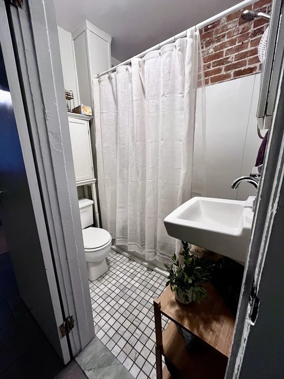 2 bed, 1 bath apartment for rent at 19 Marshall St Unit 1, Winter Hill — photo 16 of 24