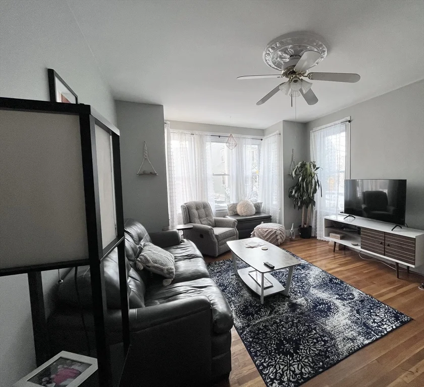 2 bed, 1 bath apartment for rent at 19 Marshall St Unit 1, Winter Hill — photo 3 of 24