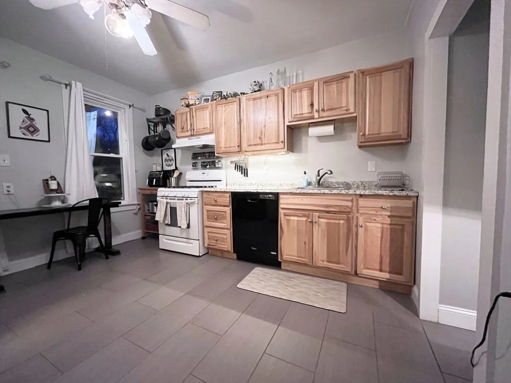 2 bed, 1 bath apartment for rent at 19 Marshall St Unit 1, Winter Hill — photo 14 of 24