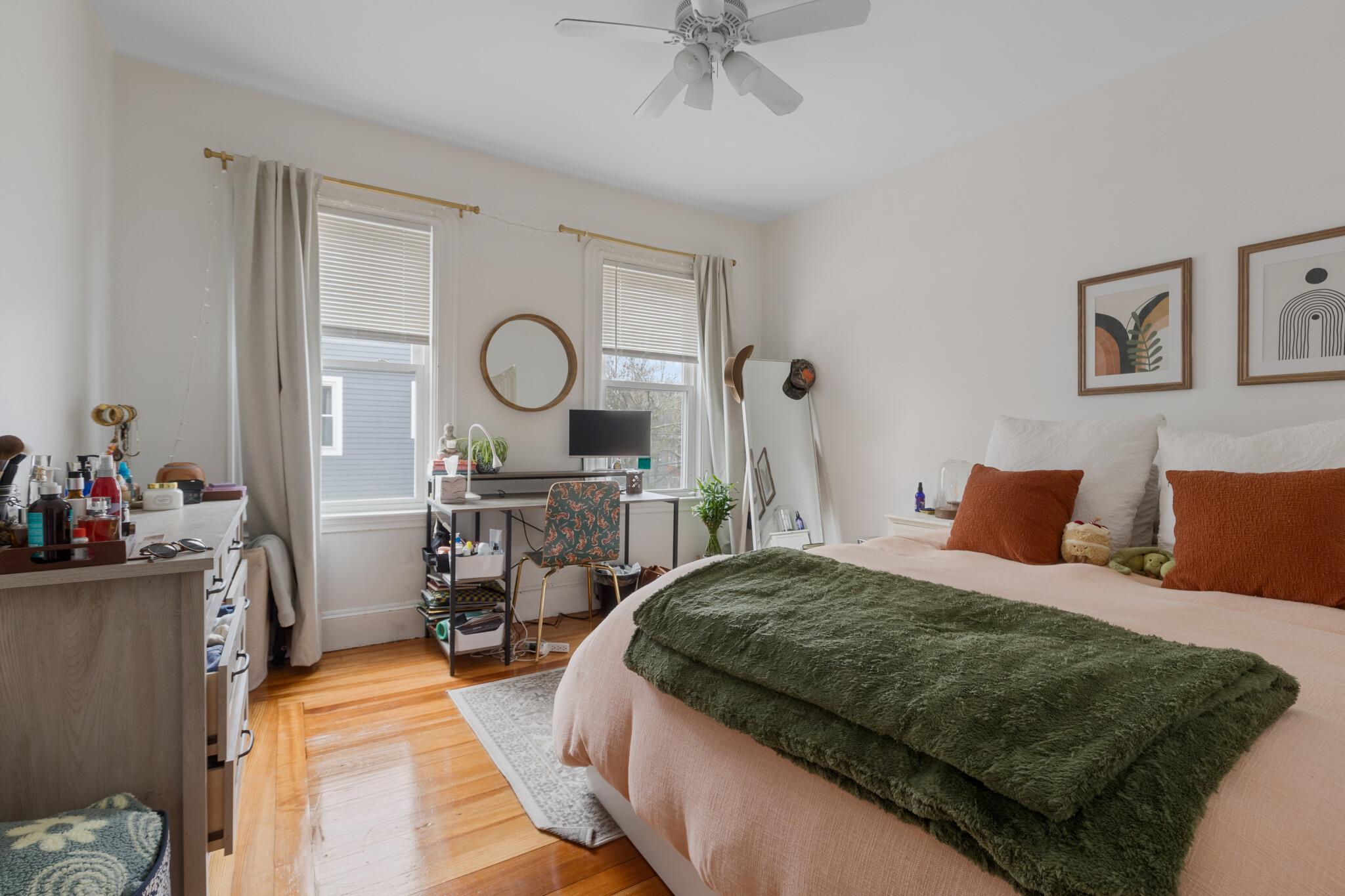 3 bed, 1 bath apartment for rent at 19 Marshall St Unit 2, Winter Hill — photo 8 of 16