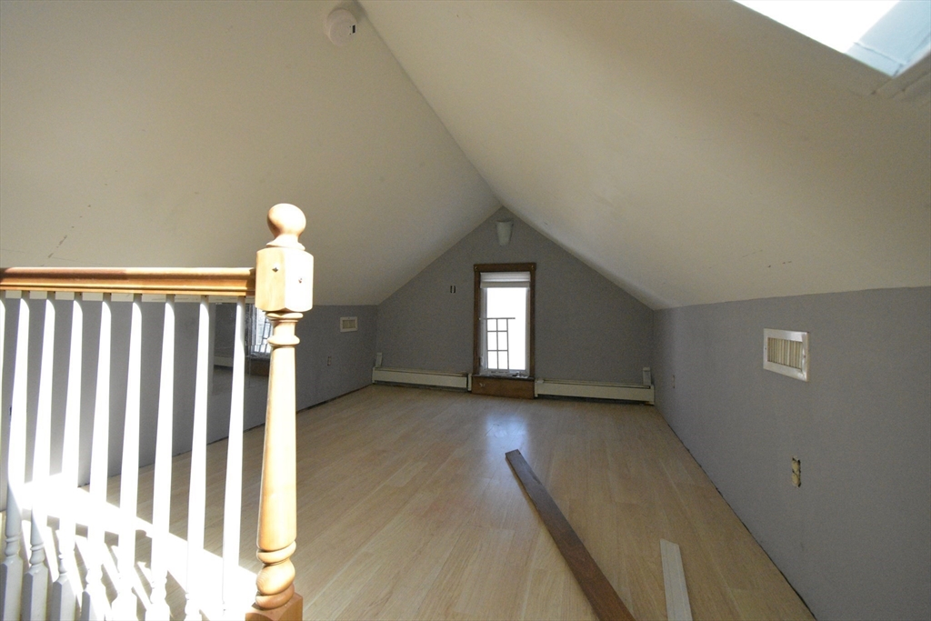 3 bed, 1 bath apartment for rent at 19 Mason St Unit 2, Boston — photo 10 of 13