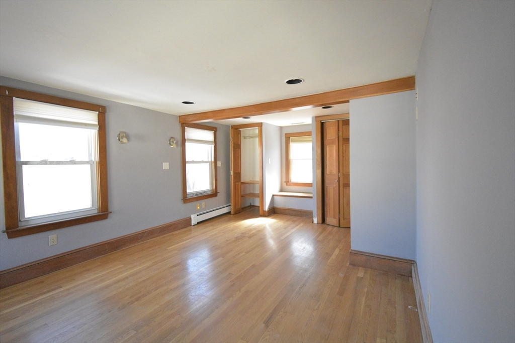 3 bed, 1 bath apartment for rent at 19 Mason St Unit 2, Boston — photo 8 of 13