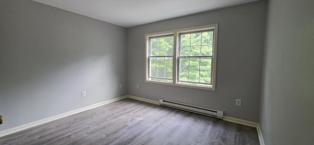 3 bed, 1 bath apartment for rent at 19 Mcdonald St Unit 3, Spencer — photo 10 of 18