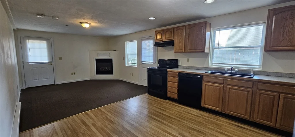 2 bed, 1 bath apartment for rent at 19 Mcdonald St Unit B, Spencer — photo 4 of 13