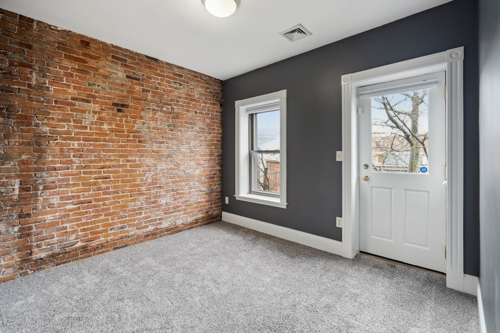 1 bed, 1 bath apartment for rent at 19 Medford St Unit 3, Chelsea — photo 7 of 25