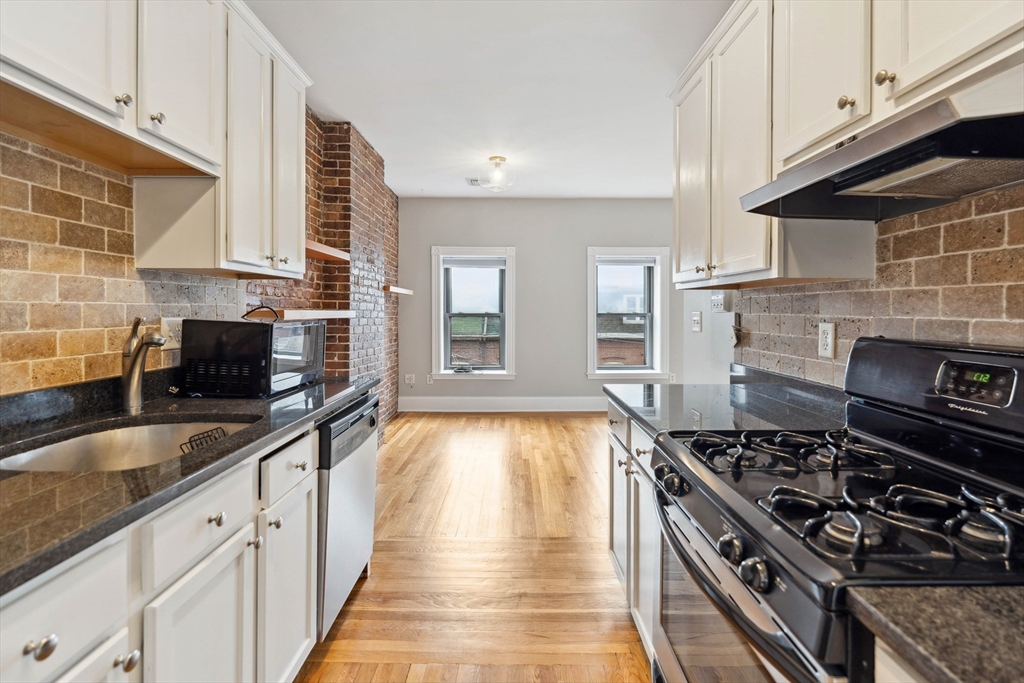 1 bed, 1 bath apartment for rent at 19 Medford St Unit 3, Chelsea — photo 6 of 25