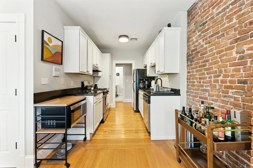 1 bed, 1 bath apartment for rent at 19 Medford St Unit U2, Chelsea — photo 9 of 26