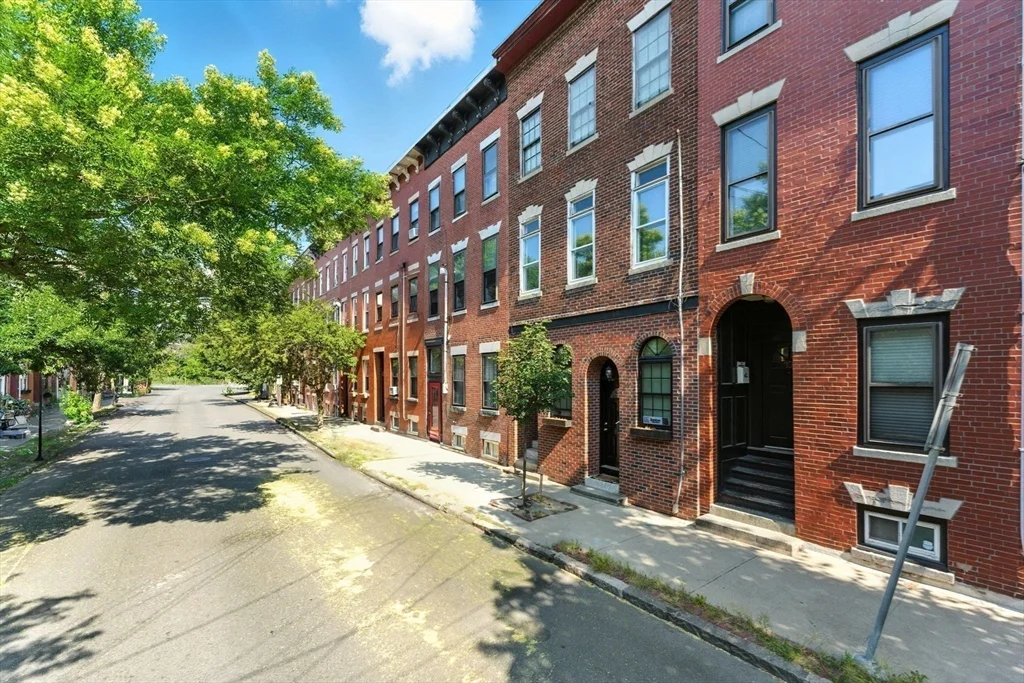 1 bed, 1 bath apartment for rent at 19 Medford St Unit U2, Chelsea — photo 23 of 26