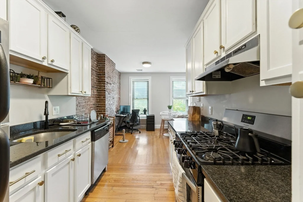 1 bed, 1 bath apartment for rent at 19 Medford St Unit U2, Chelsea — photo 12 of 26