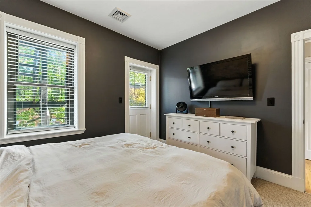 1 bed, 1 bath apartment for rent at 19 Medford St Unit U2, Chelsea — photo 15 of 26