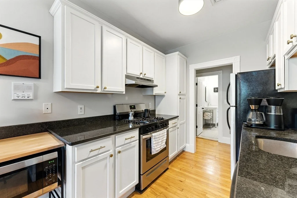 1 bed, 1 bath apartment for rent at 19 Medford St Unit U2, Chelsea — photo 11 of 26