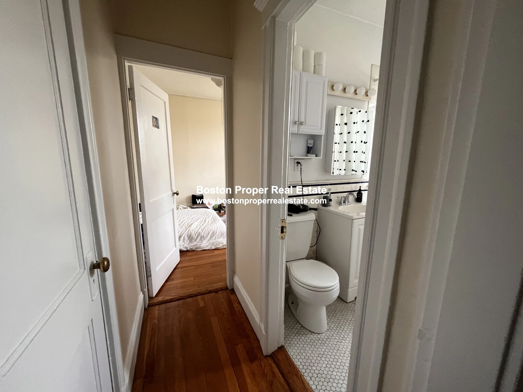 2 bed, 1 bath apartment for rent at 19 Melvin Ave Unit 10, Brighton — photo 5 of 13