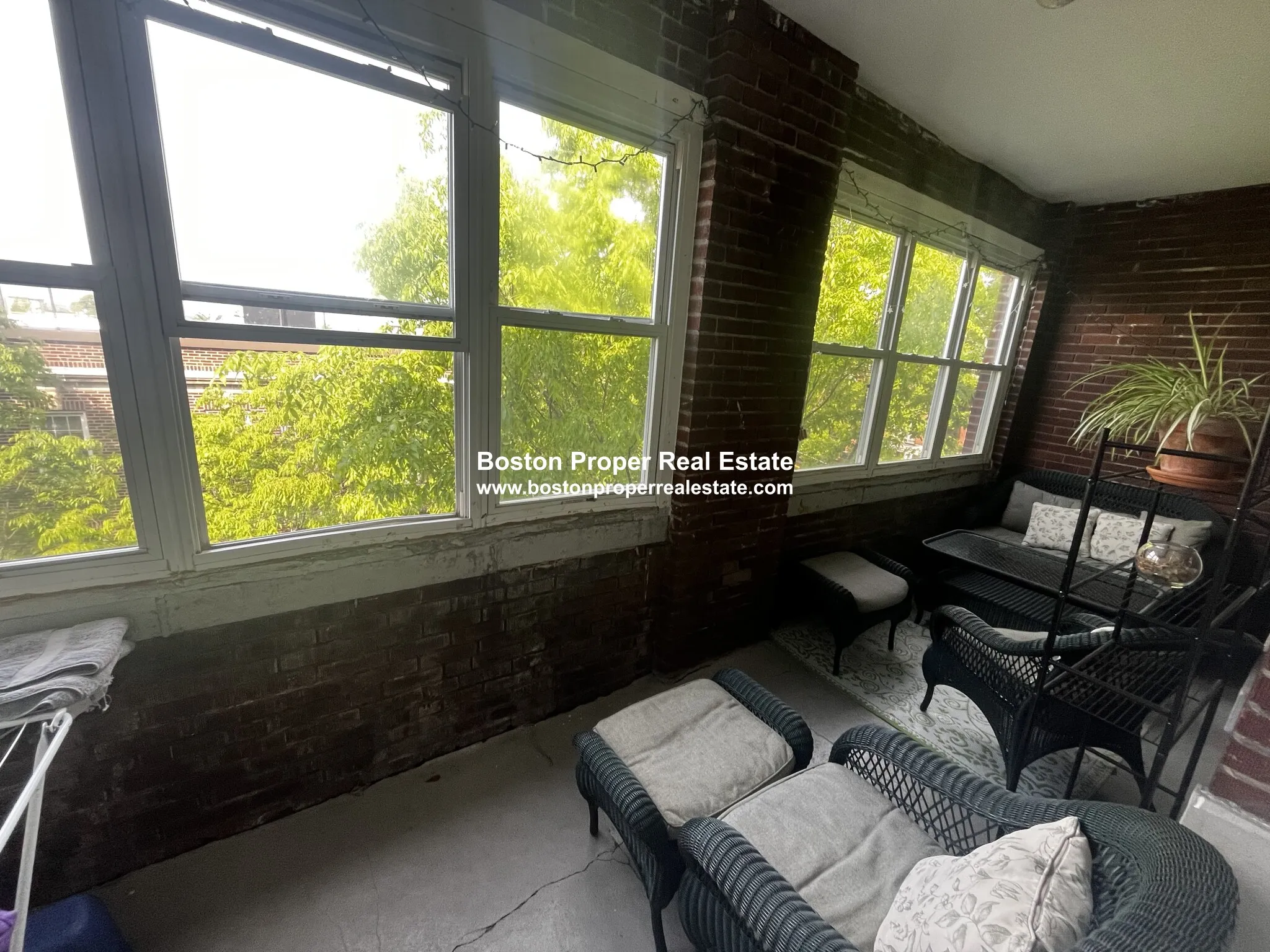 3 bed, 1 bath apartment for rent at 19 Melvin Ave Unit 14, Brighton — photo 3 of 22